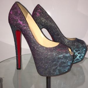 🔥🔥Christian Louboutin heels size 38🔥🔥